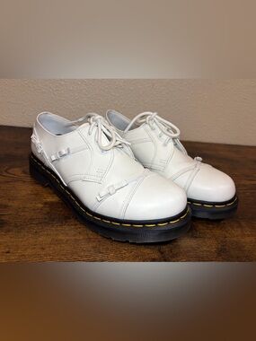 DR Doc MARTENS 1461 Bow Lowtop Oxford Low Top  Women's Size 9 White NWOB